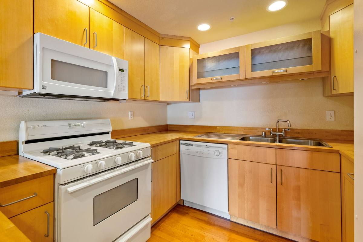 Apartment for rent at 2074-2078 Parker St, San Luis Obispo, CA 93401