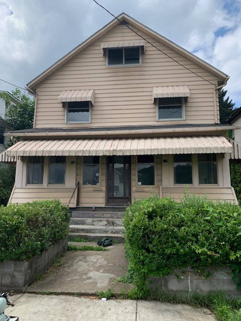 Apartment for rent at 457-459 Stone St, Johnstown, PA 15906