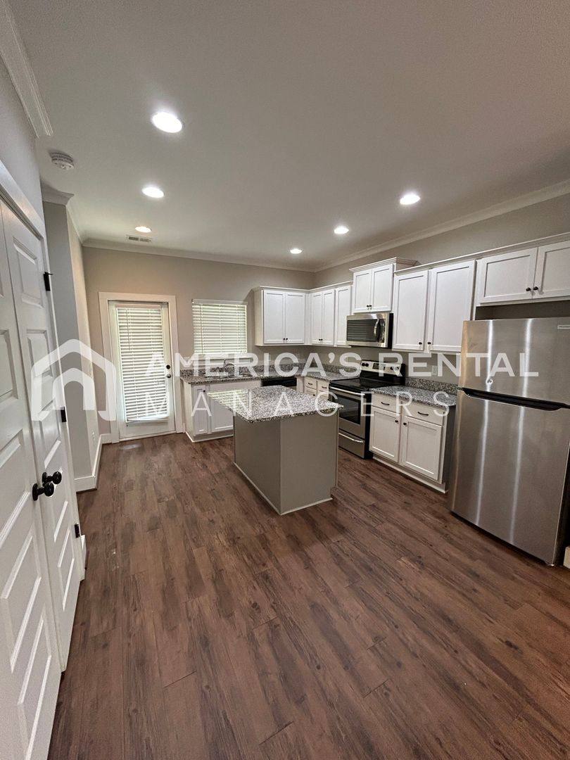 House for rent at 5540 Park Side Rd, Birmingham, AL 35244