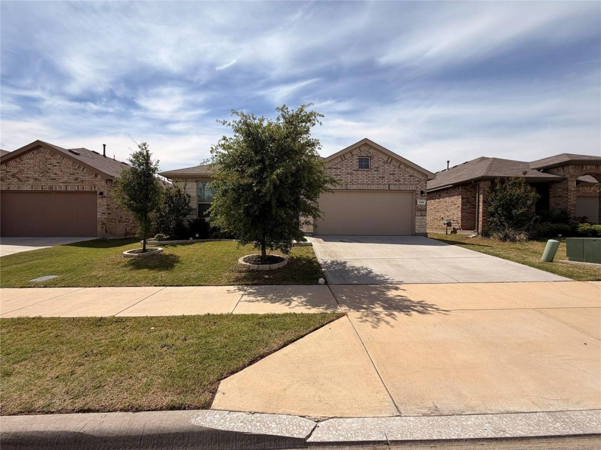 House for rent at 209 Irish Moss Dr, Haslet, TX 76052