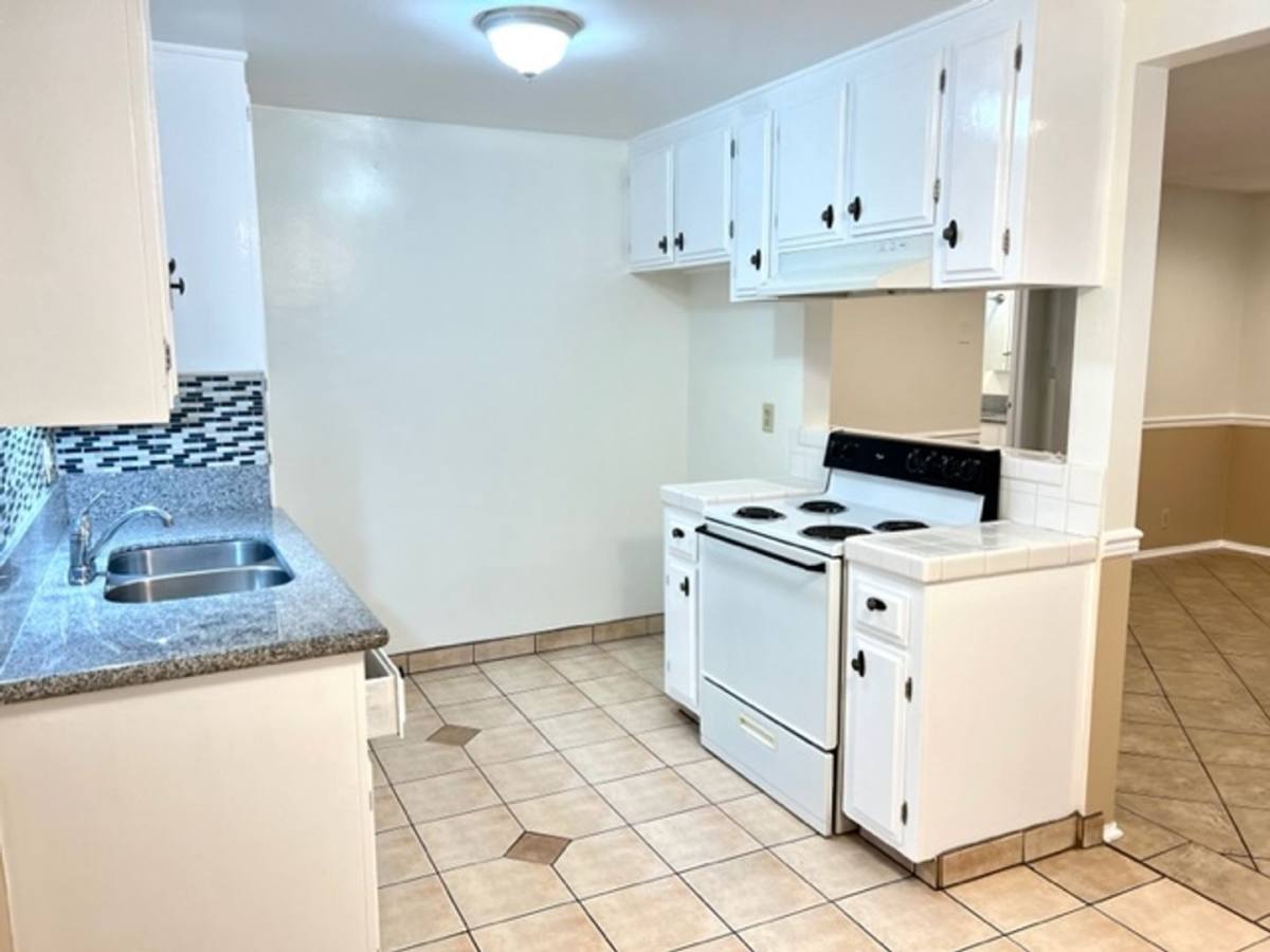 Apartment for rent at 6257 Newlin Ave, Whittier, CA 90601