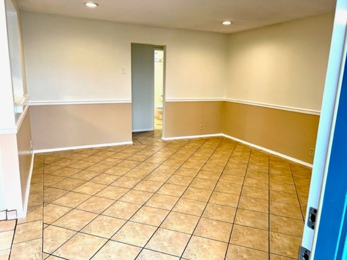 Apartment for rent at 6257 Newlin Ave, Whittier, CA 90601