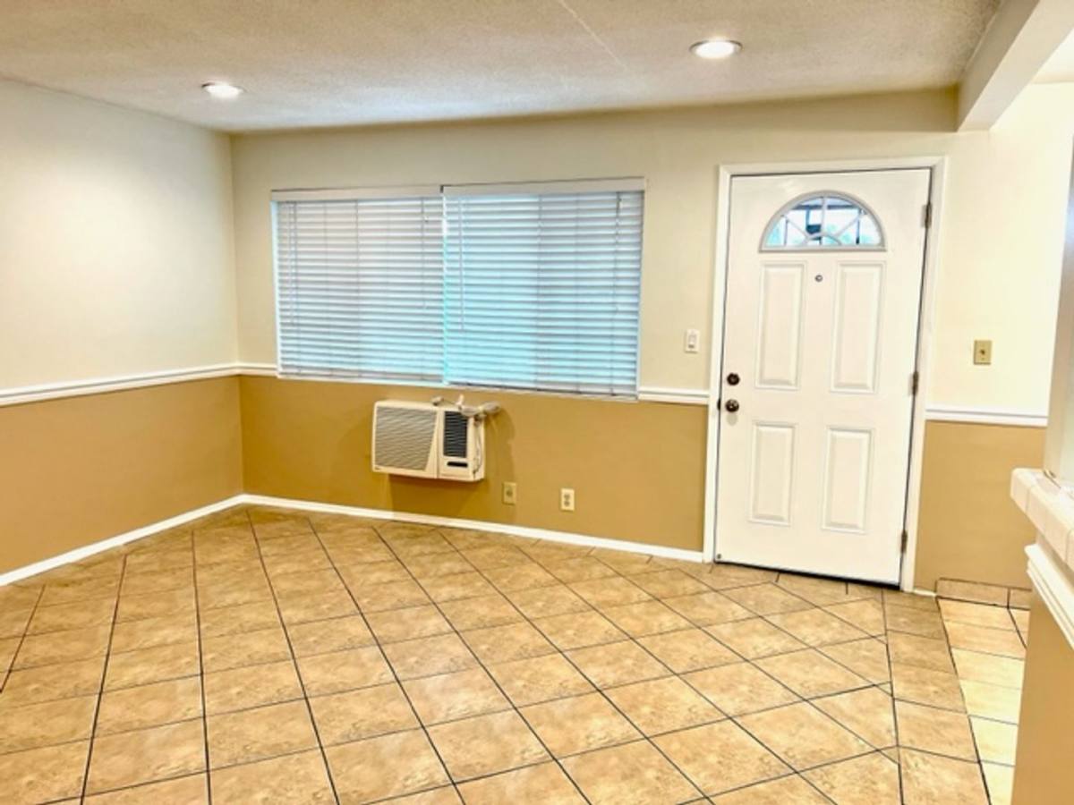 Apartment for rent at 6257 Newlin Ave, Whittier, CA 90601