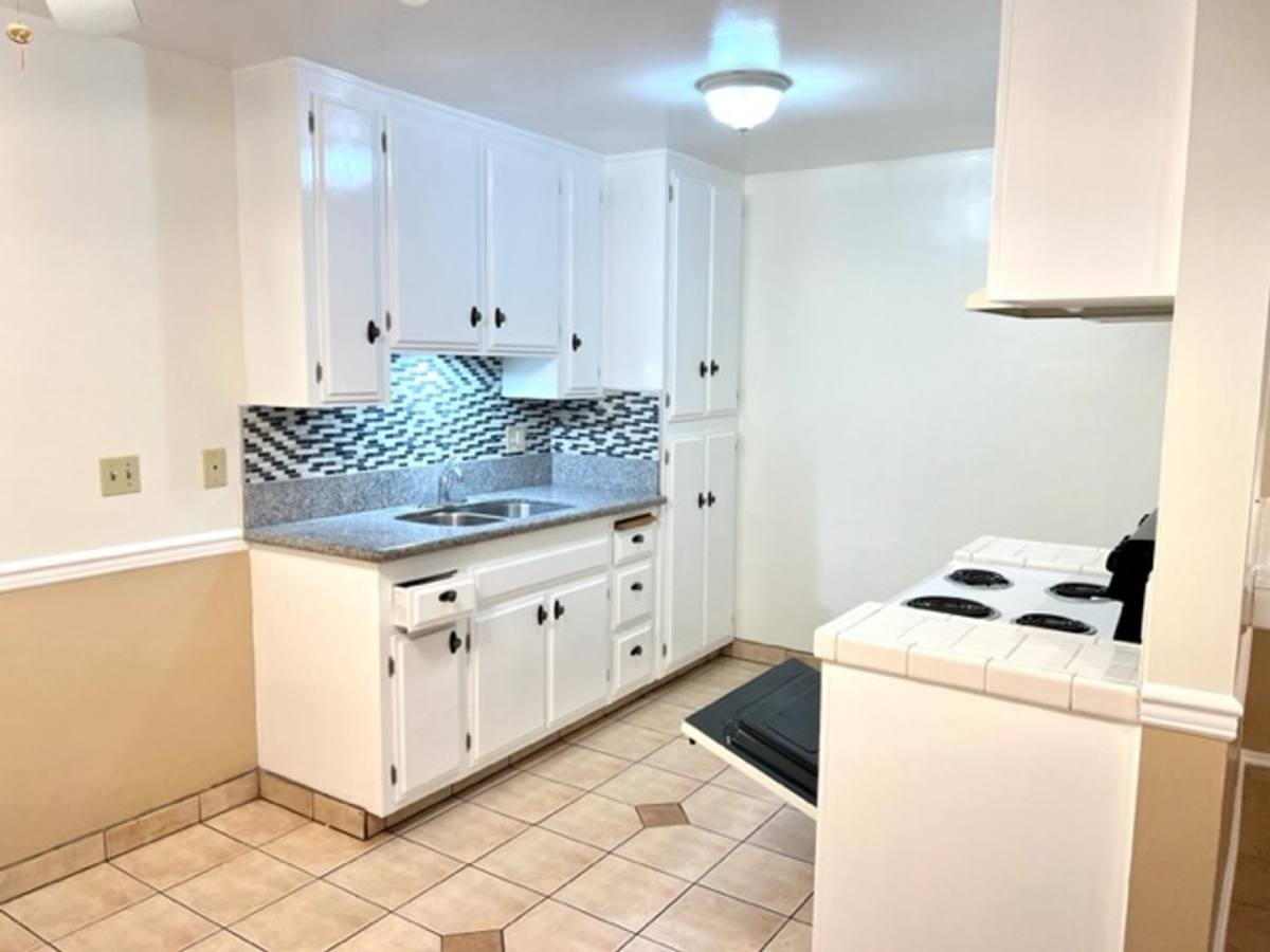 Apartment for rent at 6257 Newlin Ave, Whittier, CA 90601