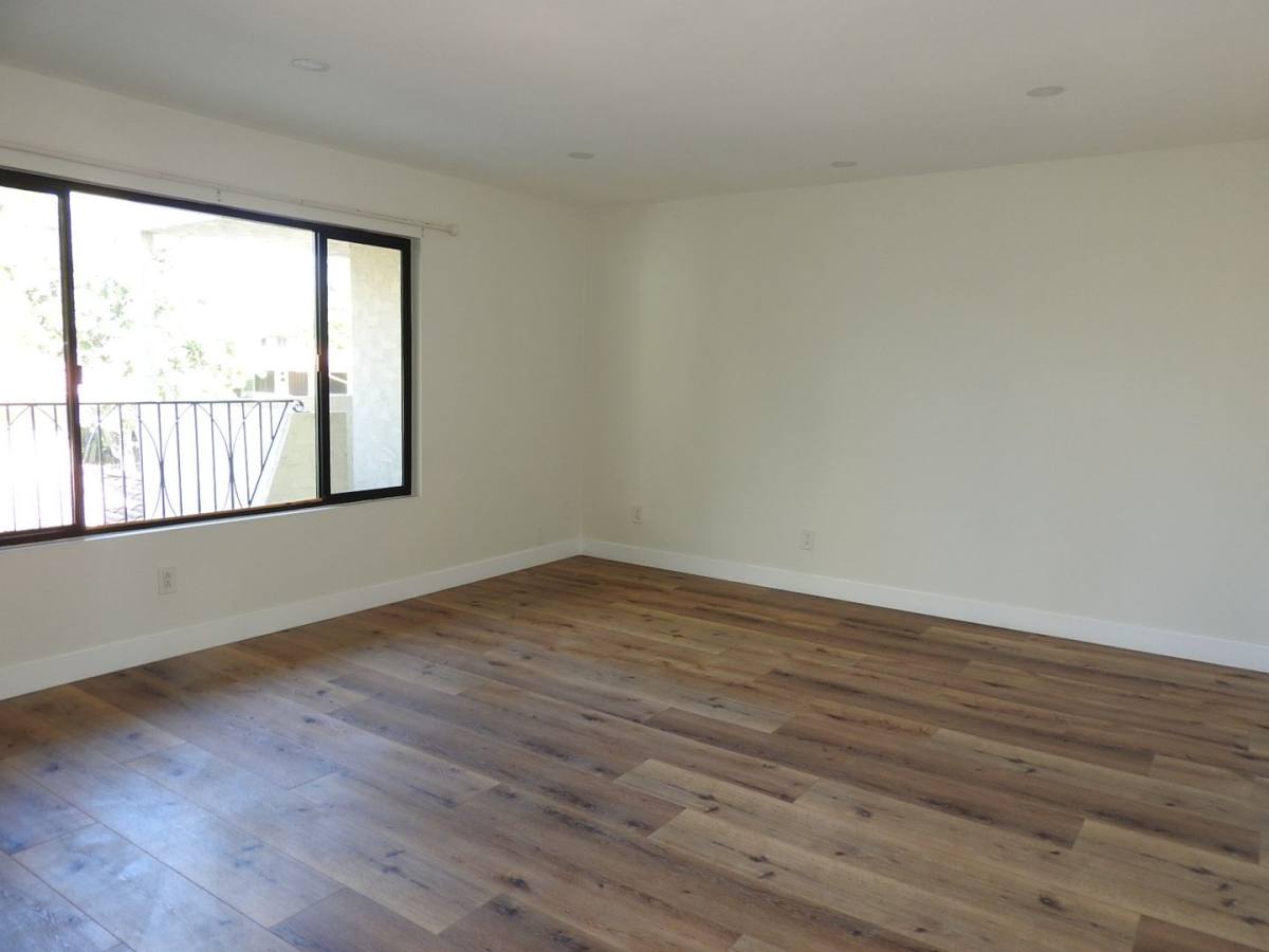 Condo for rent at 4255 Asher St, San Diego, CA 92110