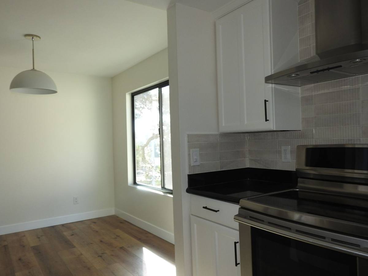 Condo for rent at 4255 Asher St, San Diego, CA 92110