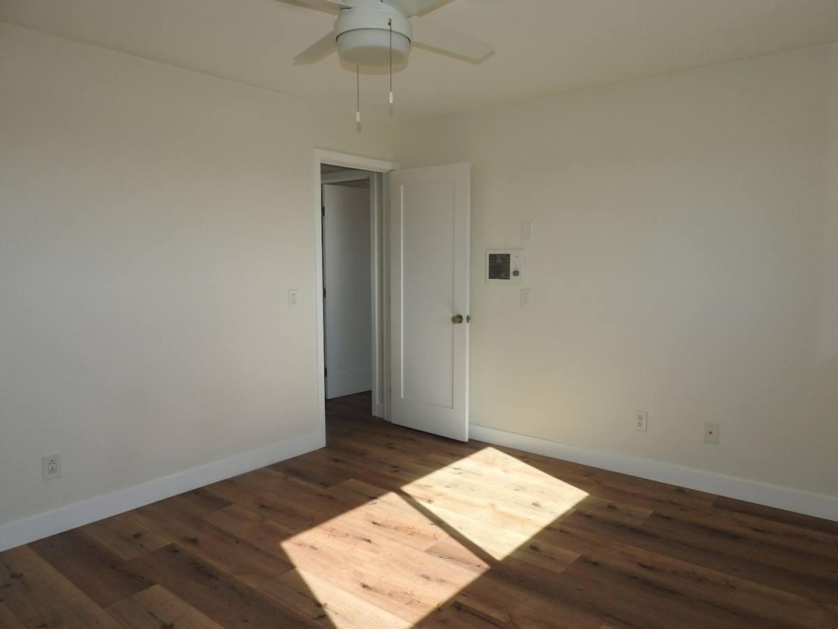 Condo for rent at 4255 Asher St, San Diego, CA 92110