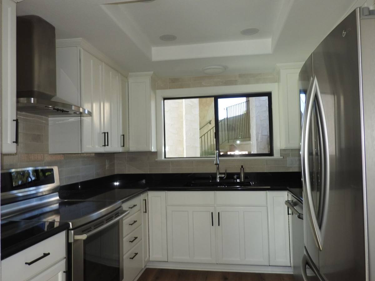 Condo for rent at 4255 Asher St, San Diego, CA 92110