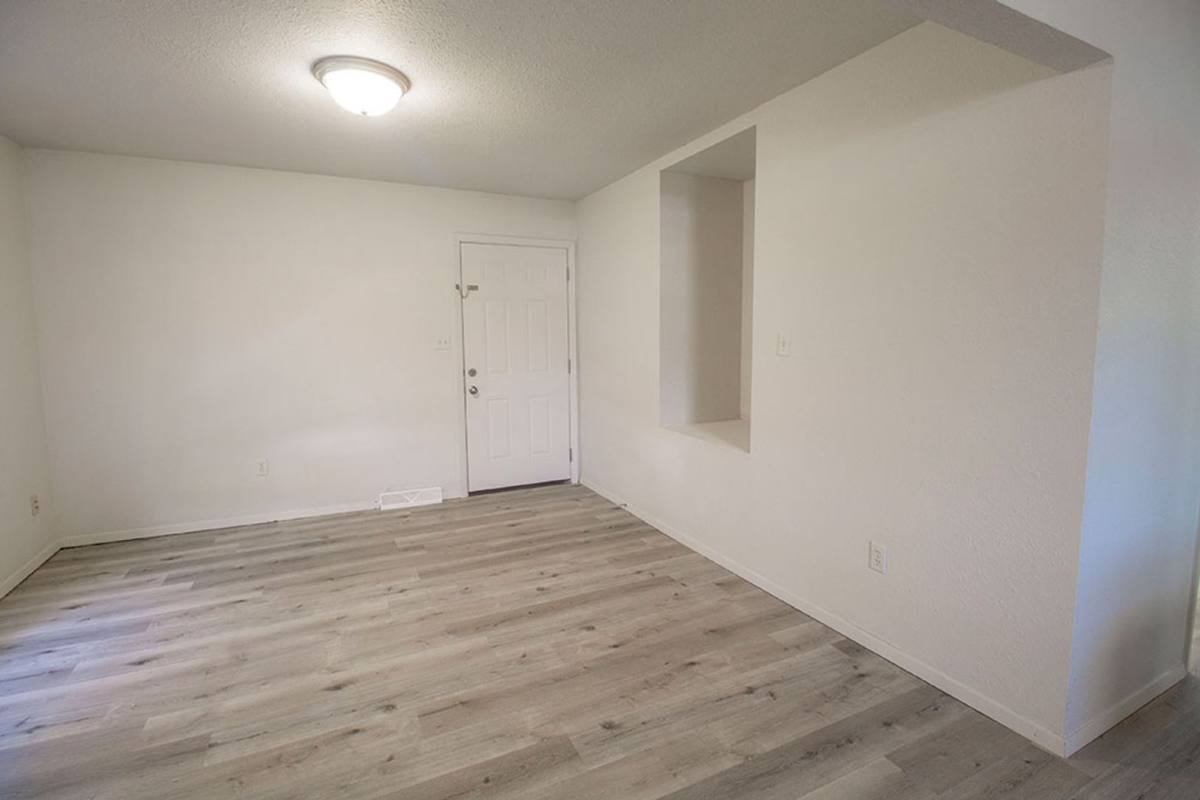 House for rent at 1005 W Ash St, Columbia, MO 65203