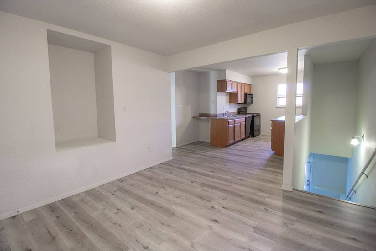 House for rent at 1005 W Ash St, Columbia, MO 65203
