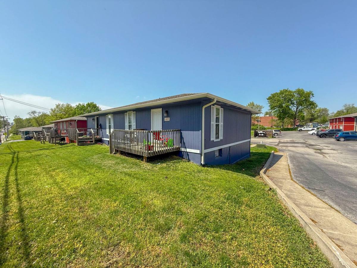 House for rent at 1005 W Ash St, Columbia, MO 65203