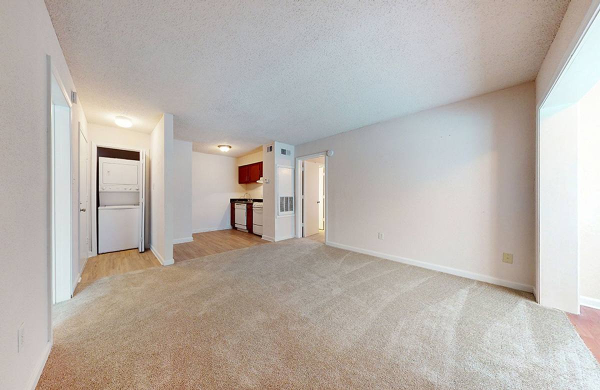 Apartment for rent at 2416 Pasadena Ave, Metairie, LA 70001