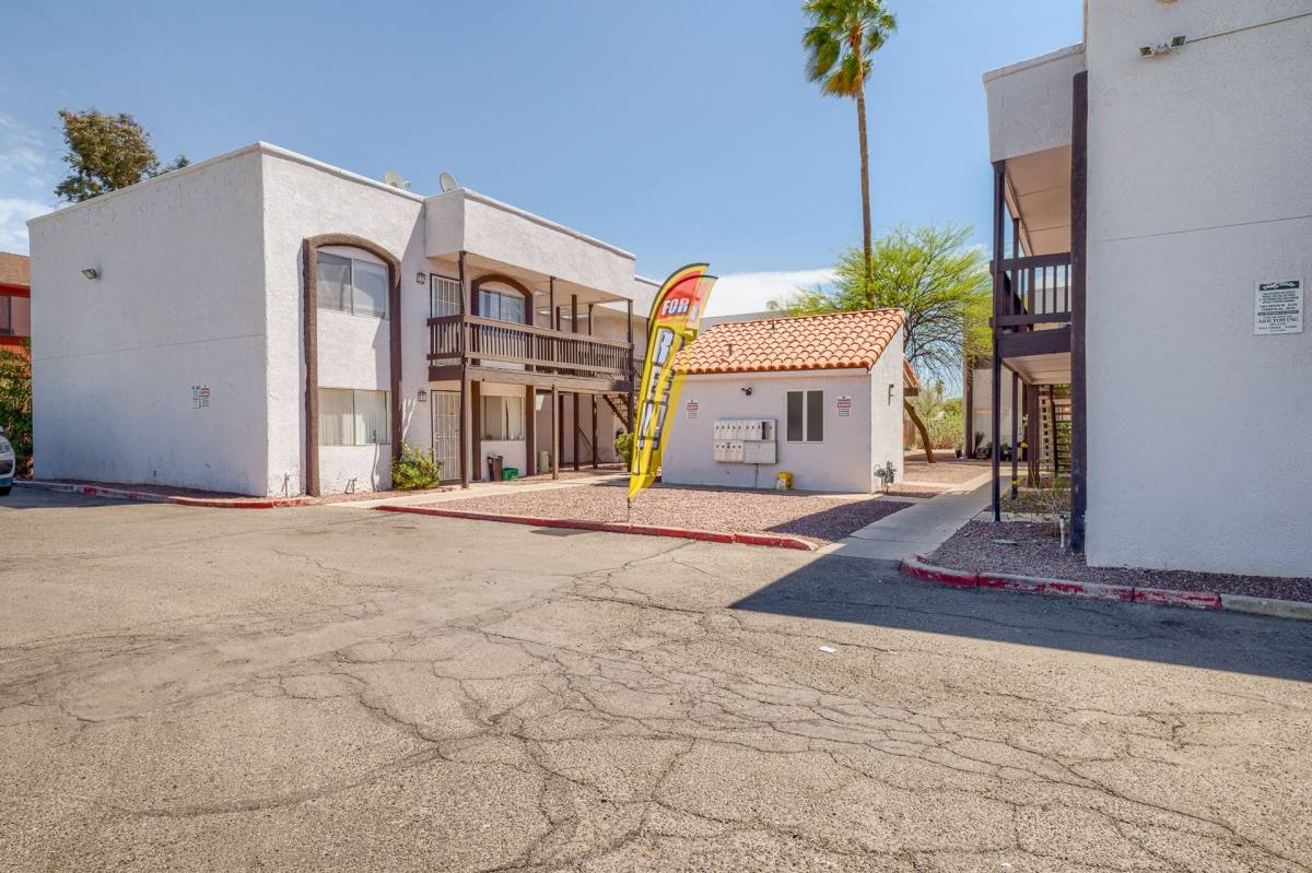 Apartment for rent at 114 E Mohave Rd, Tucson, AZ 85705