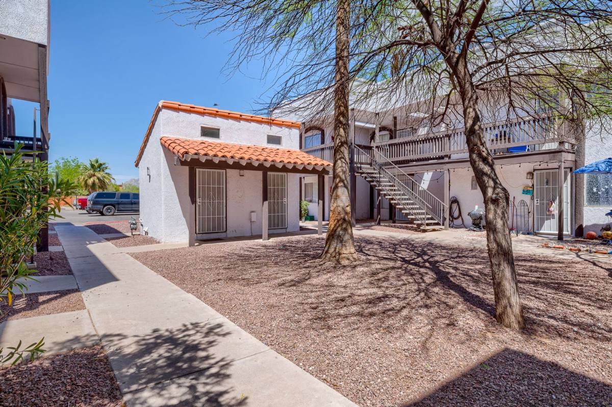 Apartment for rent at 114 E Mohave Rd, Tucson, AZ 85705