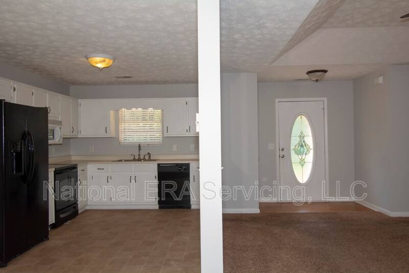 House for rent at 585 Mountainview Dr, Covington, GA 30016