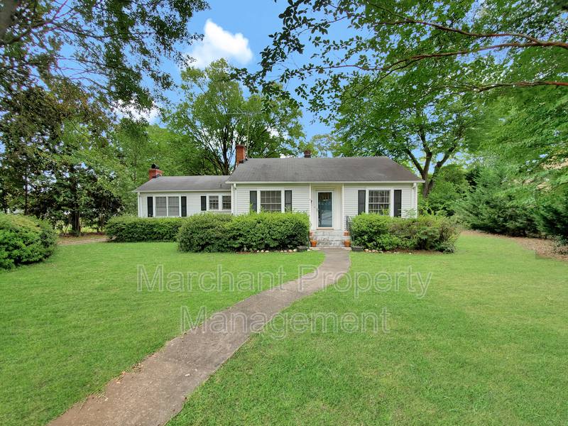 House for rent at 11 Carolina Ave, Greenville, SC 29607