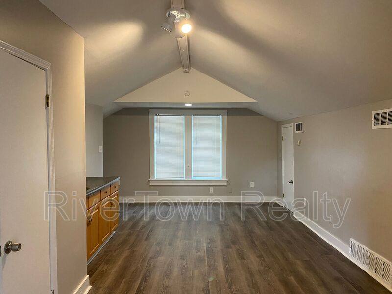 Apartment for rent at 3526 Spottswood Ave #3, Memphis, TN 38111