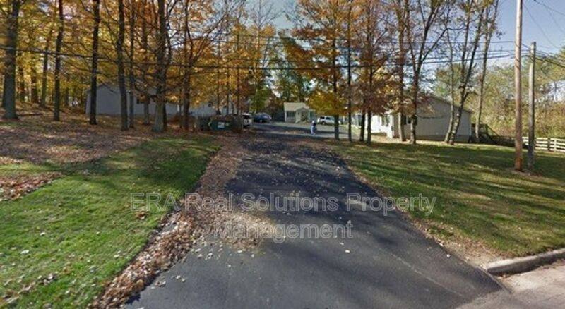 Apartment for rent at 743 S E St 755, Hillsboro, OH 45133