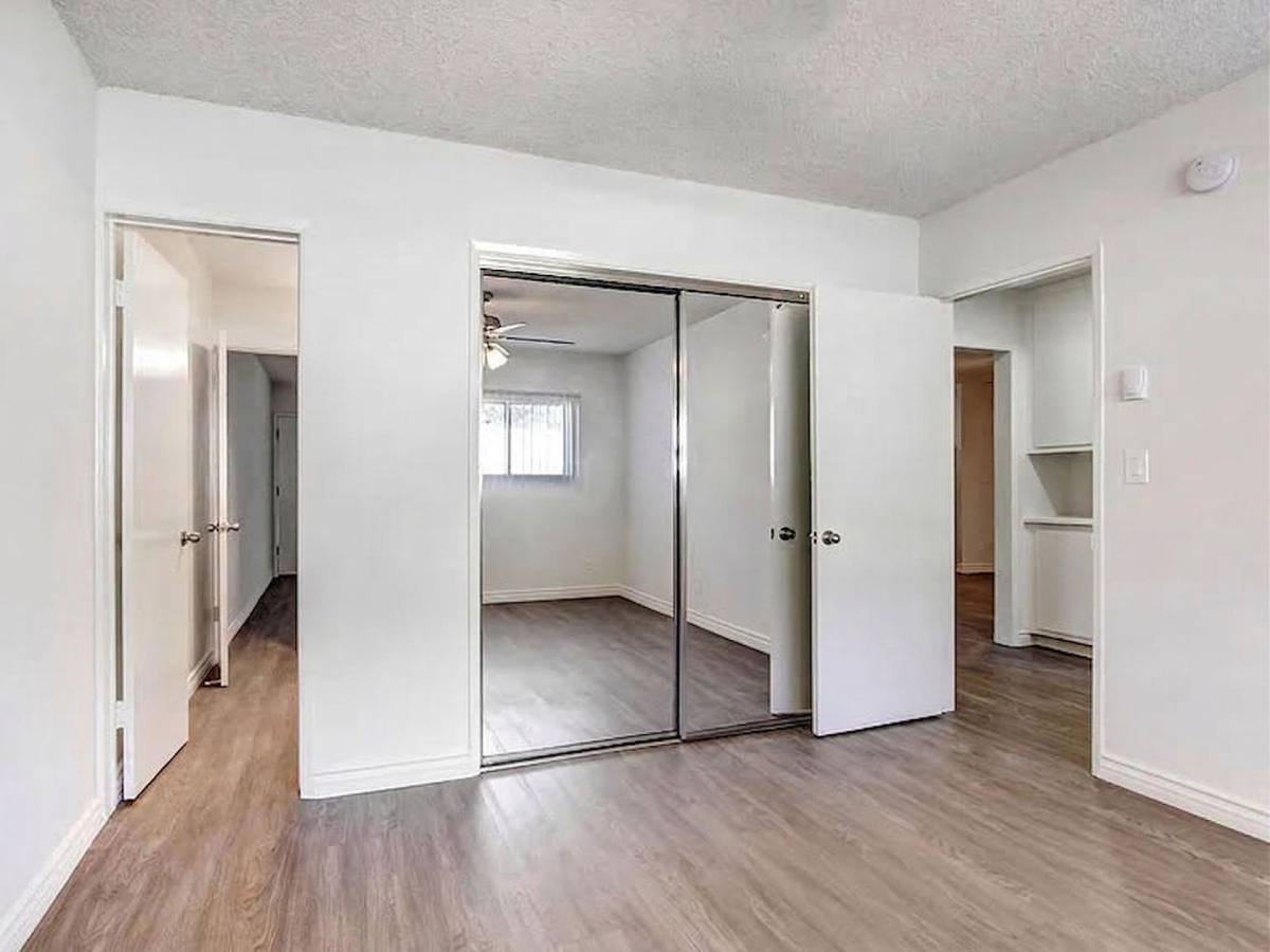 Apartment for rent at 1037 10th St, Santa Monica, CA 90403