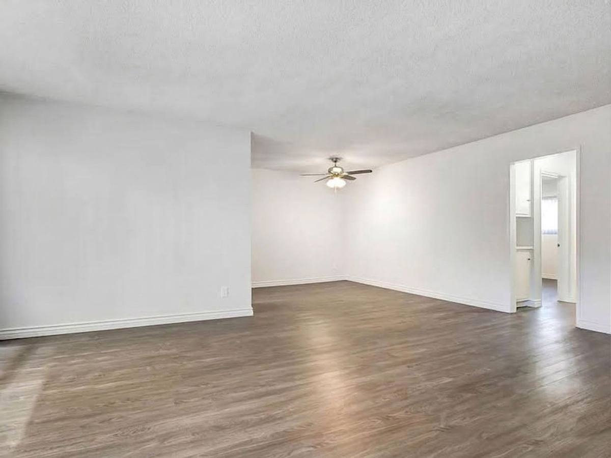 Apartment for rent at 1037 10th St, Santa Monica, CA 90403