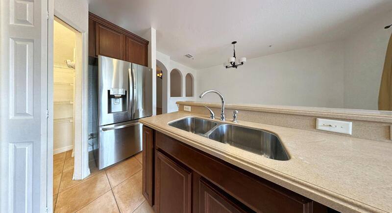 Townhouse for rent at 4207 Via Piedra Circle #8-102, Sarasota, FL 34233