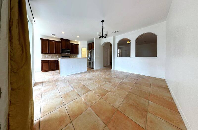 Townhouse for rent at 4207 Via Piedra Circle #8-102, Sarasota, FL 34233