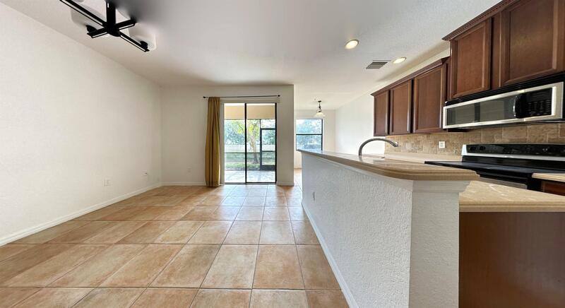 Townhouse for rent at 4207 Via Piedra Circle #8-102, Sarasota, FL 34233