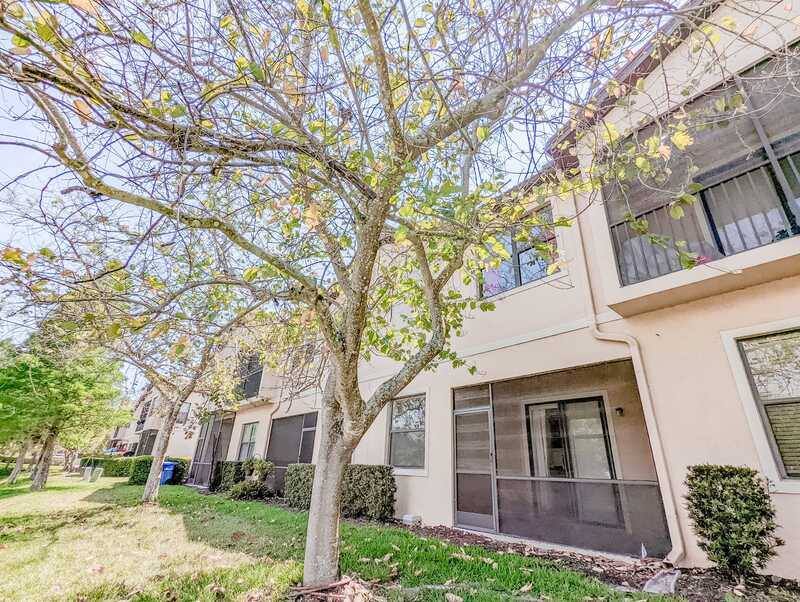 Townhouse for rent at 4207 Via Piedra Circle #8-102, Sarasota, FL 34233