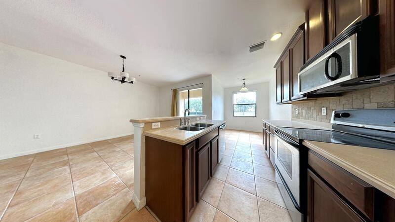 Townhouse for rent at 4207 Via Piedra Circle #8-102, Sarasota, FL 34233