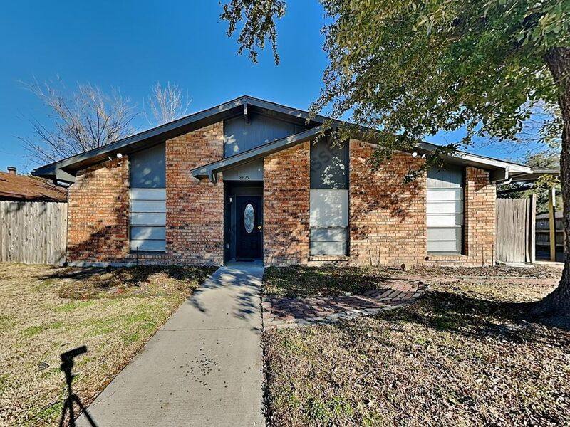 House for rent at 8825 Miami Dr, Rowlett, TX 75088