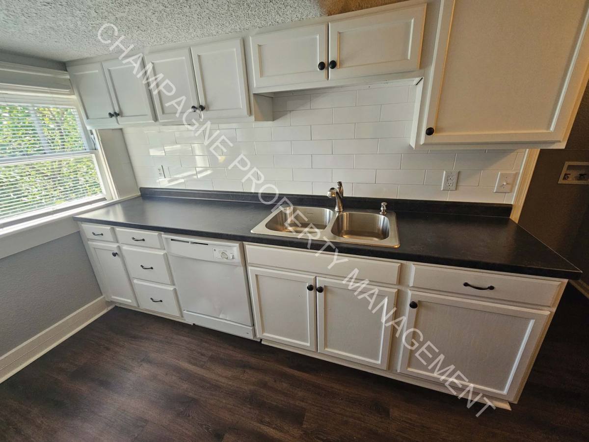 Apartment for rent at 2637 E 29th St, Kansas City, MO 64128