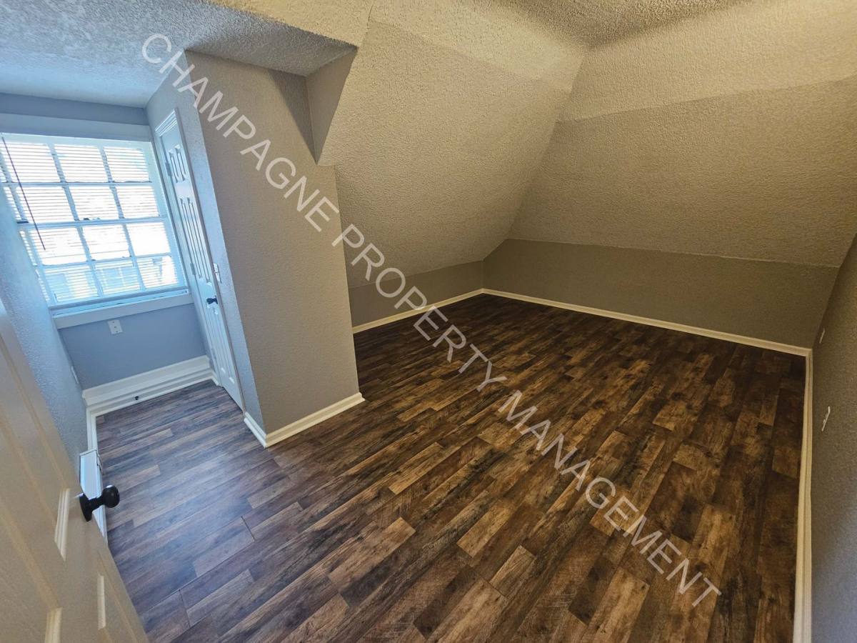 Apartment for rent at 2637 E 29th St, Kansas City, MO 64128