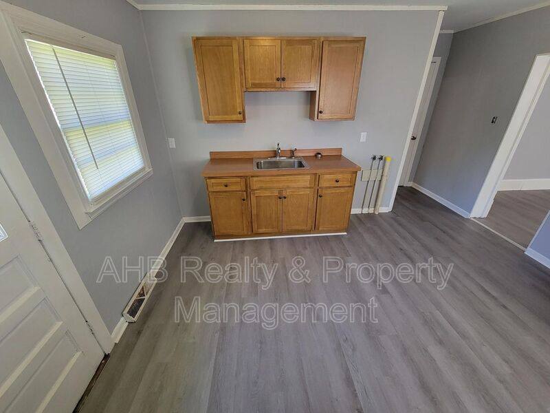 Apartment for rent at 1016 Washington St #A, Burlington, NC 27217