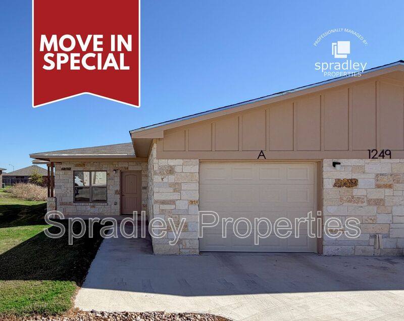 Townhouse for rent at 1003A Laurel Dr, Belton, TX 76513