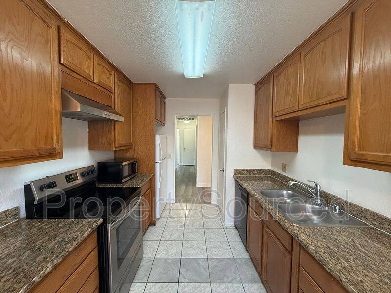 House for rent at 1462 Snyder St, Manteca, CA 95336