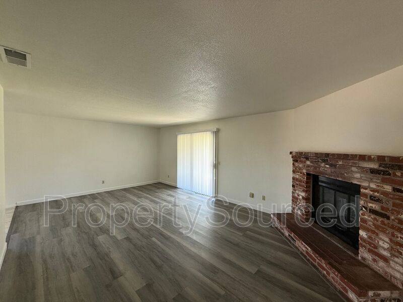 House for rent at 1462 Snyder St, Manteca, CA 95336