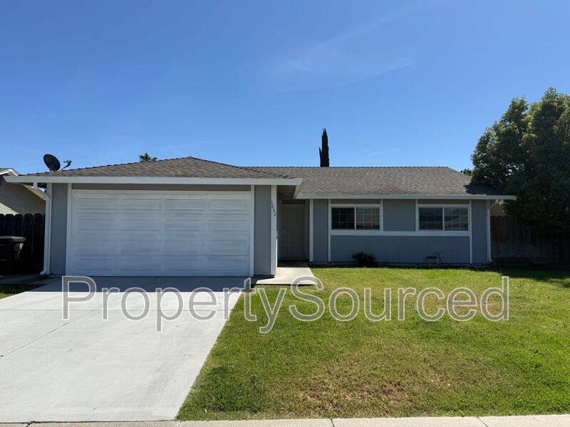 House for rent at 1462 Snyder St, Manteca, CA 95336