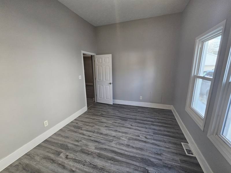 Apartment for rent at 3204 W 73rd St #DOWNSTAIRS, Cleveland, OH 44102