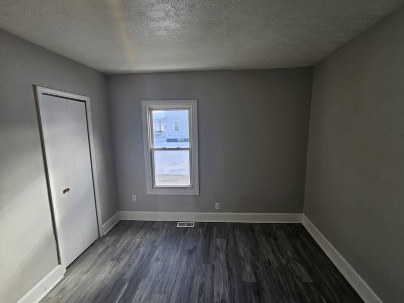 Apartment for rent at 3204 W 73rd St #DOWNSTAIRS, Cleveland, OH 44102