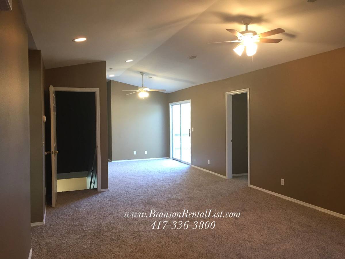 House for rent at 270 Deer Run Rd, Branson, MO 65616
