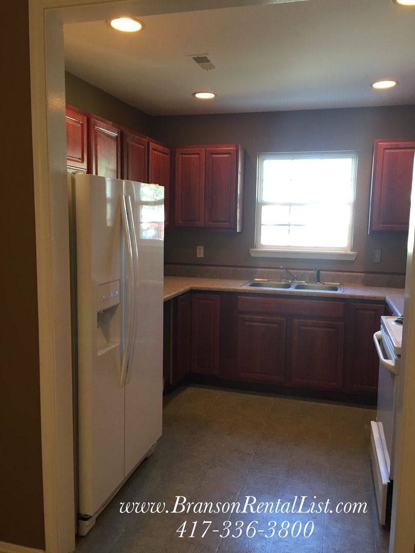 House for rent at 270 Deer Run Rd, Branson, MO 65616