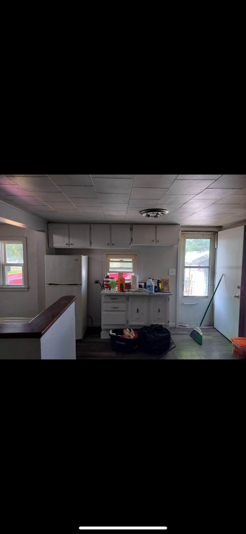 Apartment for rent at 906 Gilbert St, Ackley, IA 50601