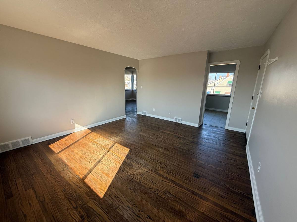 Apartment for rent at 4101 Ridge Rd, Cleveland, OH 44144