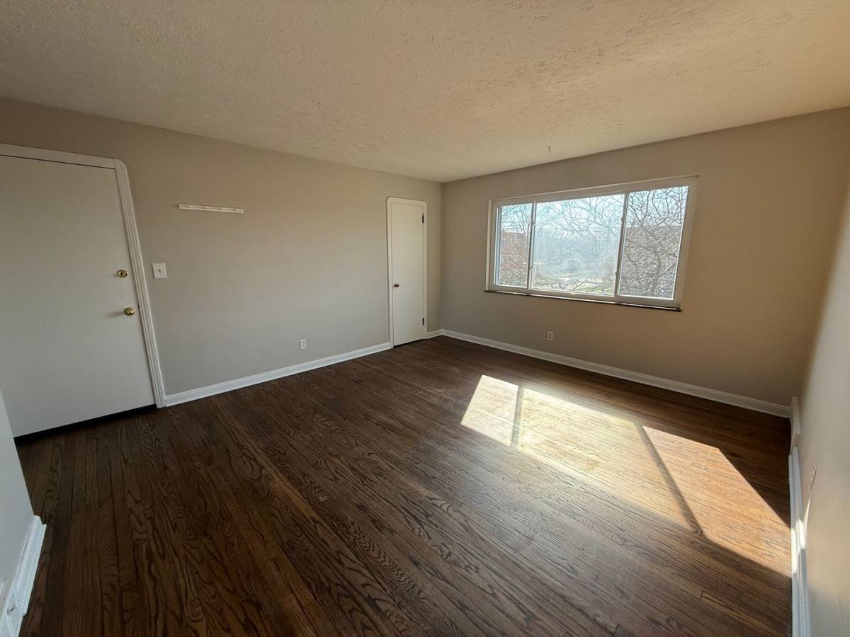 Apartment for rent at 4101 Ridge Rd, Cleveland, OH 44144