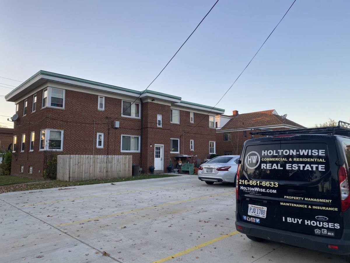 Apartment for rent at 4101 Ridge Rd, Cleveland, OH 44144