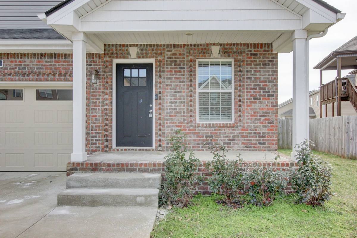 House for rent at 702 Ellie Nat Dr, Clarksville, TN 37040