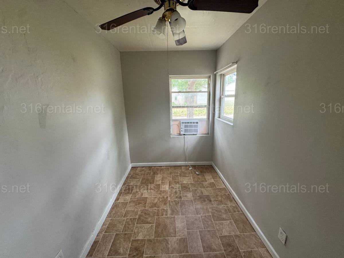 House for rent at 304 SE 5th St, Newton, KS 67114