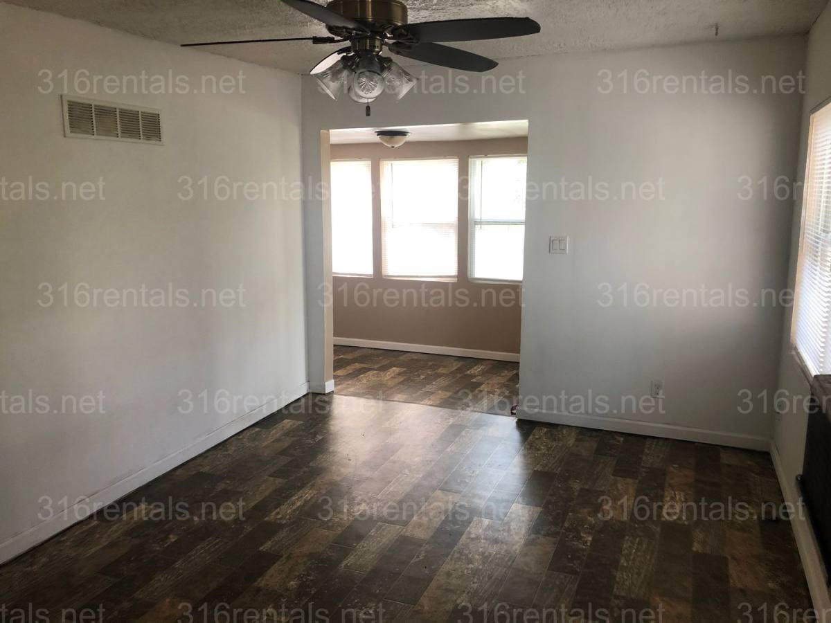 House for rent at 304 SE 5th St, Newton, KS 67114
