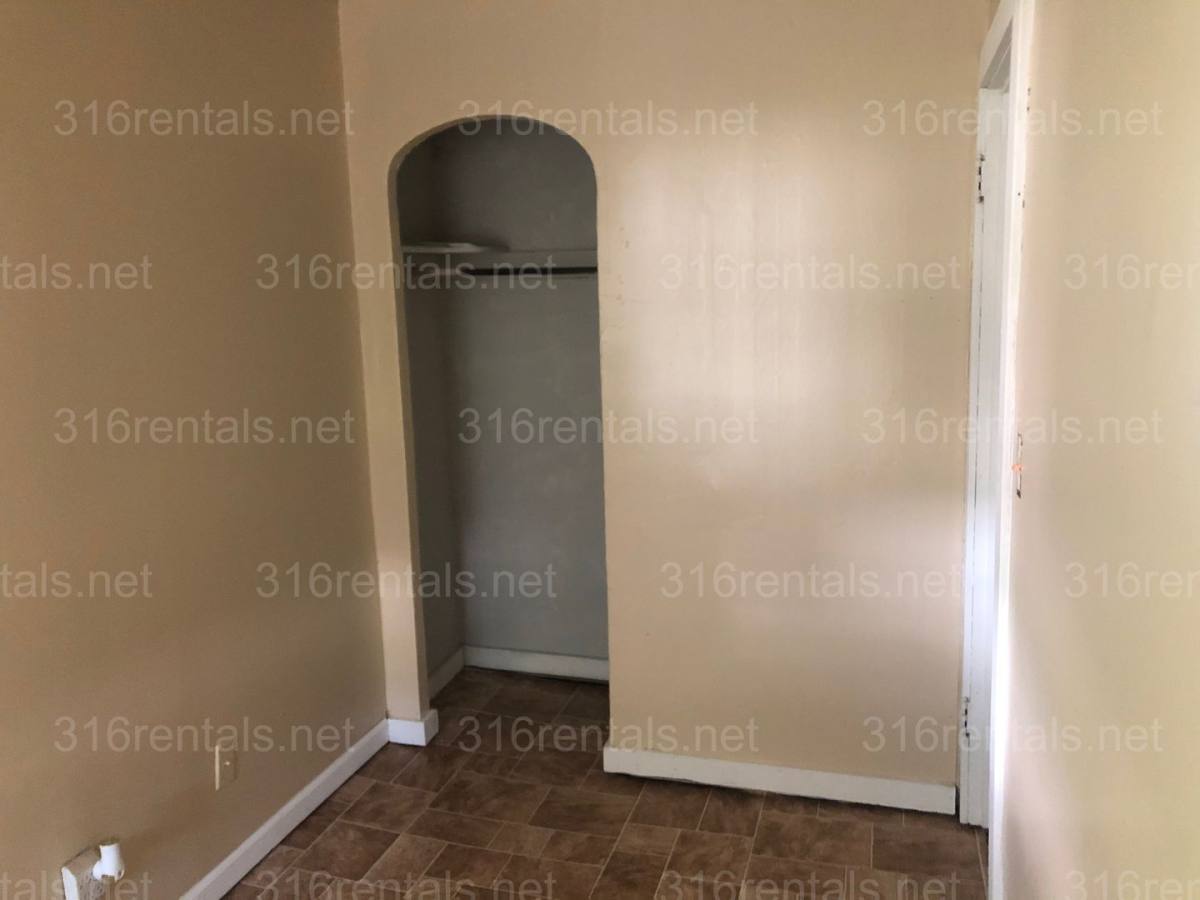 House for rent at 304 SE 5th St, Newton, KS 67114