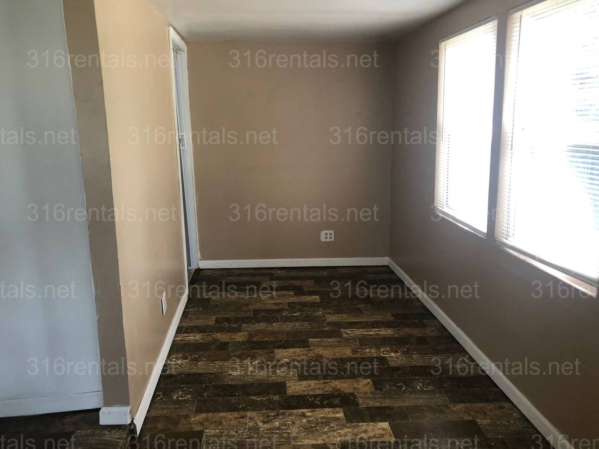House for rent at 304 SE 5th St, Newton, KS 67114